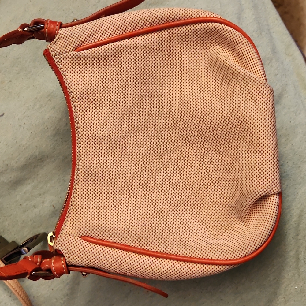 Purse - Picture 2 of 4